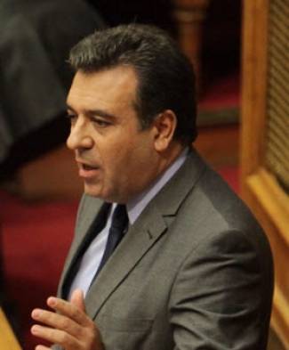 ΚΟΝΣΟΛΑΣ: «Η κυβέρνηση λειτουργεί με όρους δημιουργικής λογιστικής στο ζήτημα των τουριστικών αφίξεων»